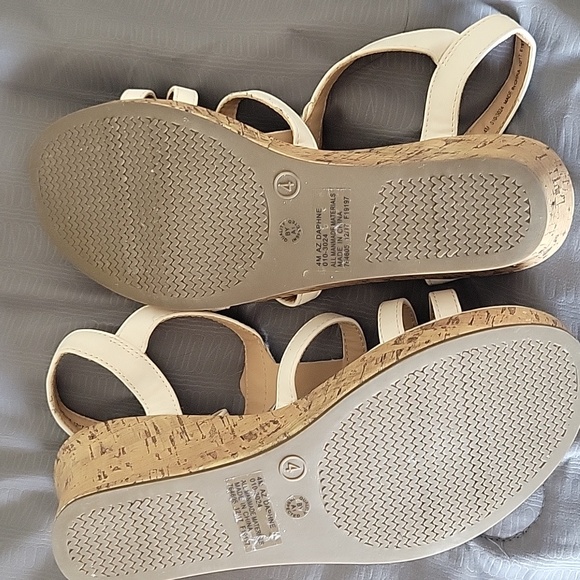 Sandals - Picture 5 of 6